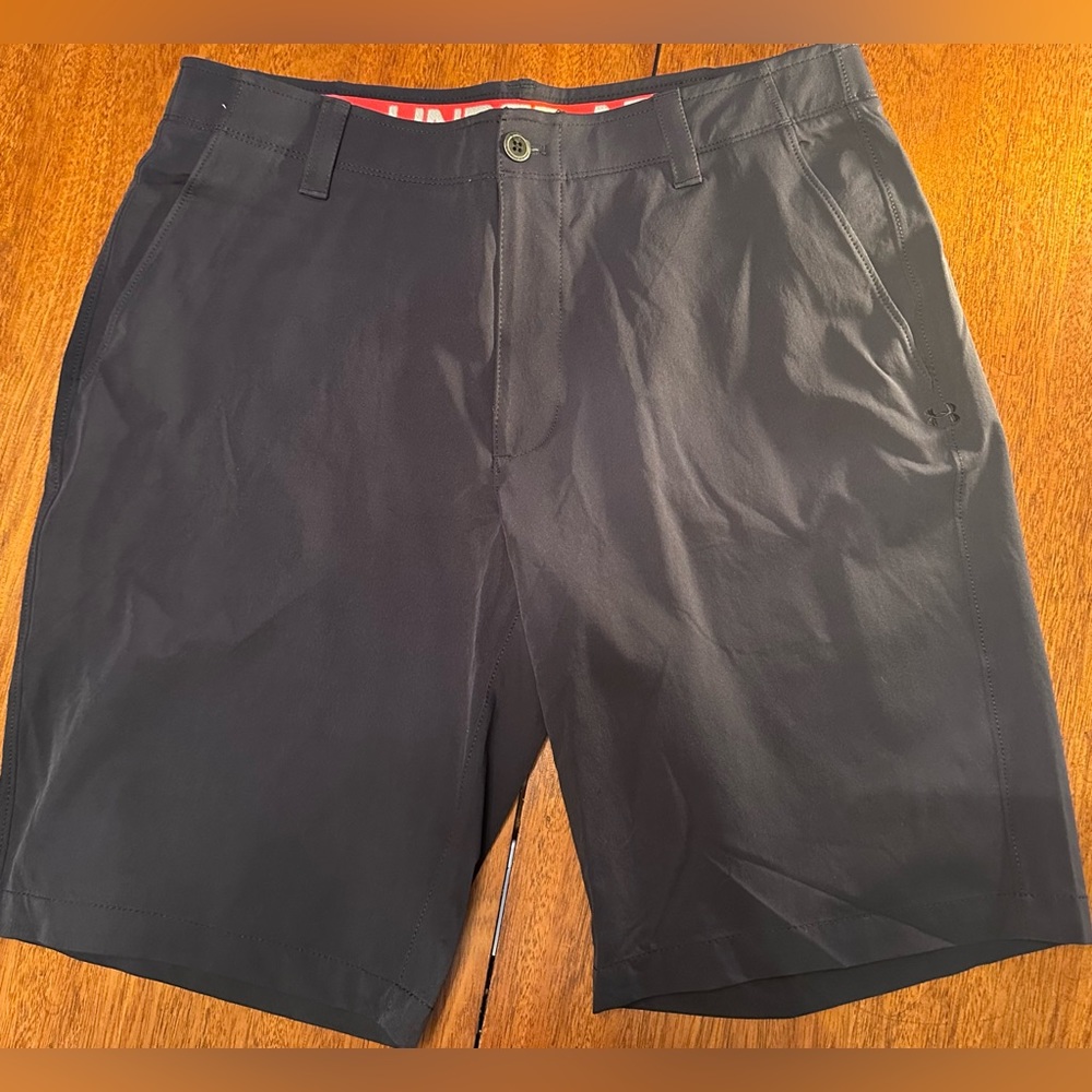 Under Armour Men’s Black Golf Shorts